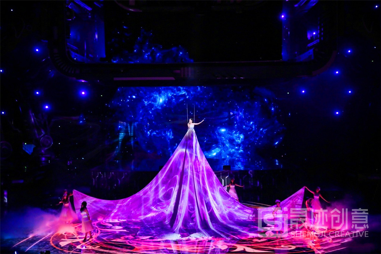 舞臺(tái)全息投影.jpg